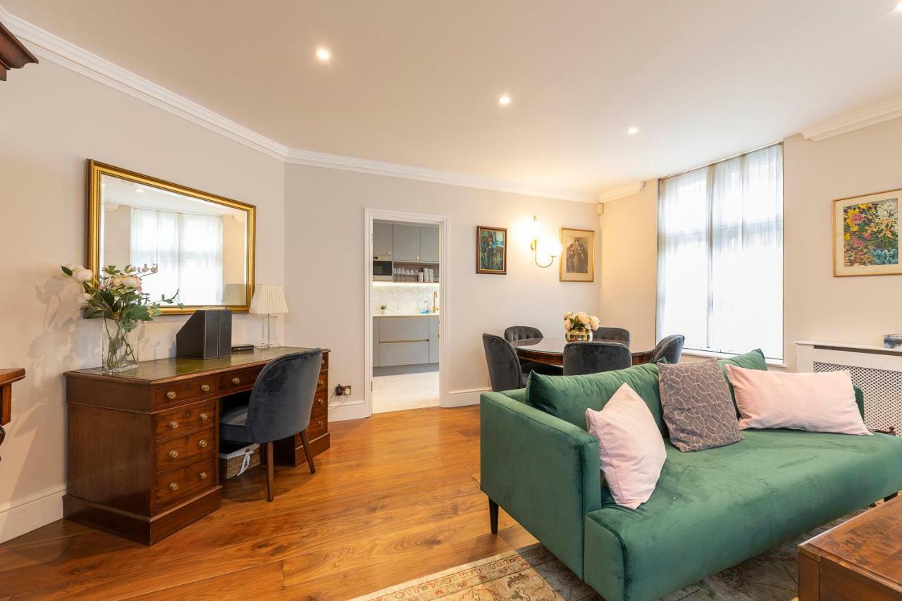 Ferienwohnung Joivy Beautiful 2 Bed Apt In The Heart Of Mayfair, Close To Tube London Exterior foto