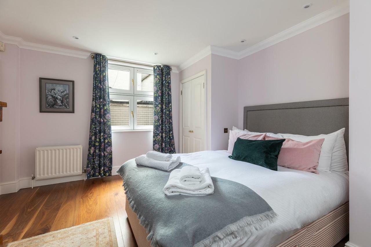 Ferienwohnung Joivy Beautiful 2 Bed Apt In The Heart Of Mayfair, Close To Tube London Exterior foto